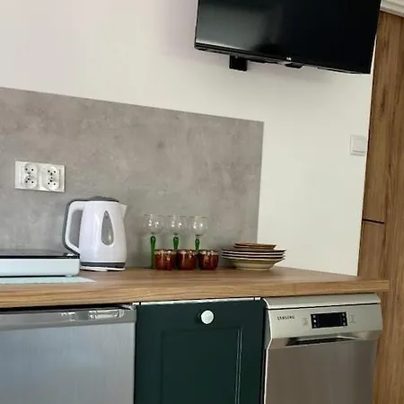 For 3 People Near The Sea Apartment